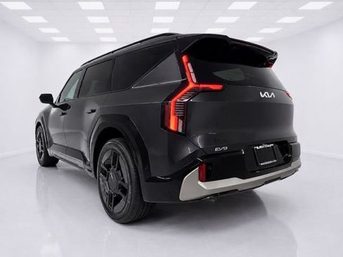 Used 2024 Kia EV9 GT-Line AWD/4WD image 4
