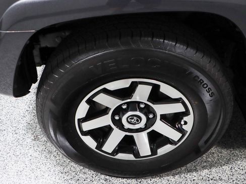 Used 2023 Toyota 4Runner TRD Off-Road Premium image 11