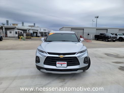 Used 2022 Chevrolet Blazer LT image 2