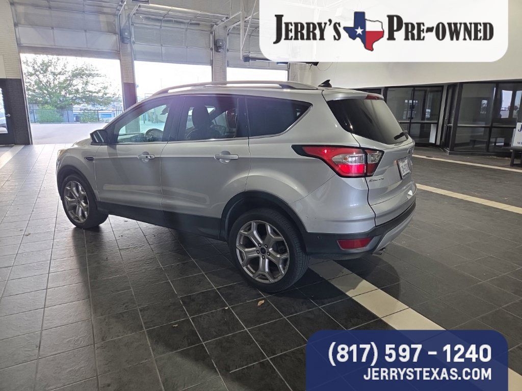 Used 2018 Ford Escape Titanium w/ Ford Safe & Smart Package AWD/4WD image 6