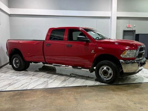 Used 2018 RAM 3500 Tradesman w/ Chrome Appearance Group image 3