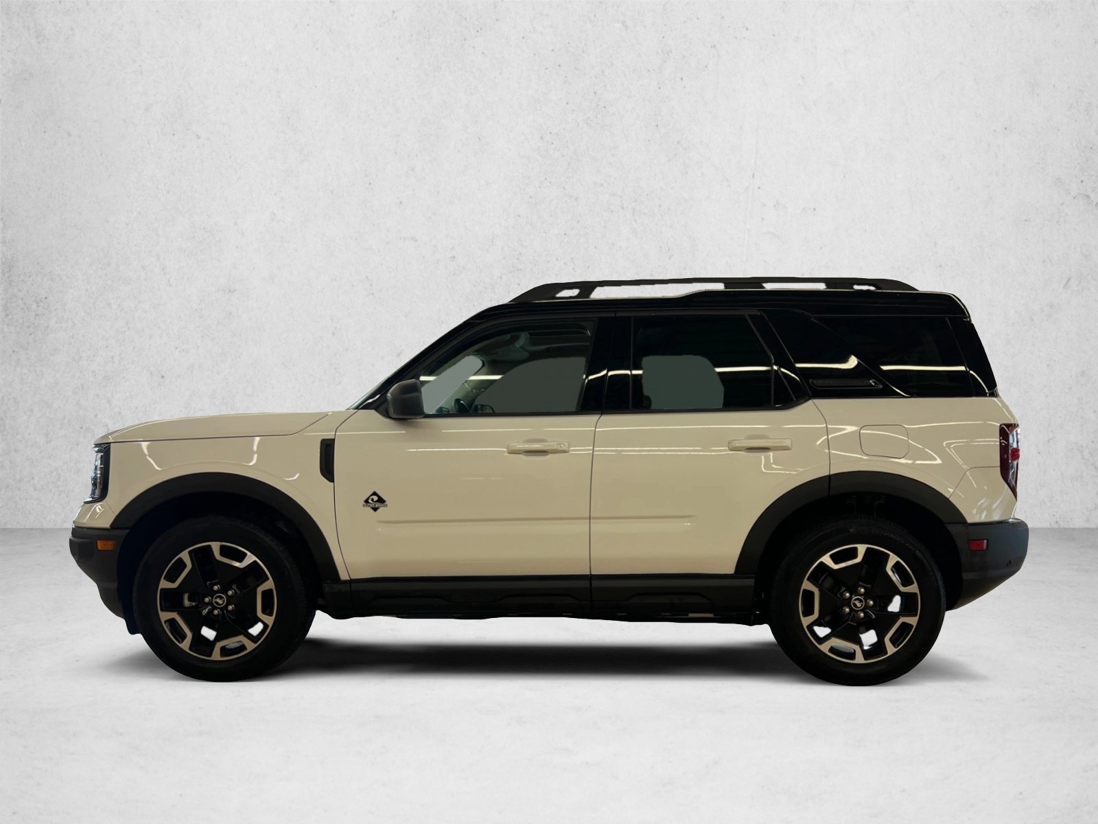 Certified 2023 Ford Bronco Sport Outer Banks w/ Tech Package AWD/4WD image 8