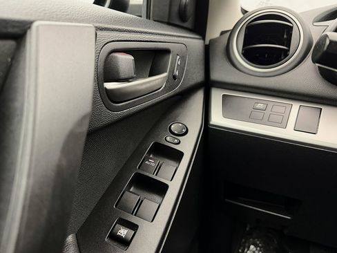 Used 2012 MAZDA MAZDA3 i Touring image 9