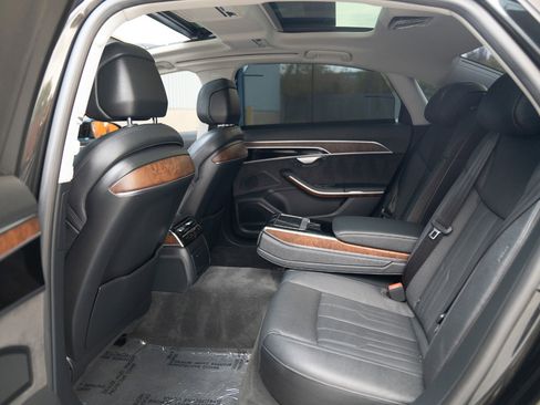 Used 2021 Audi A8 L 3.0T w/ Executive Plus Package image 29