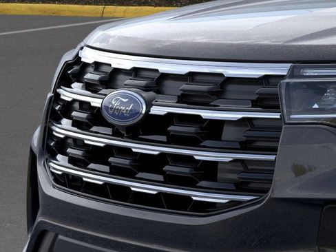 Used 2026 Ford Explorer Active w/ Active Comfort Package AWD/4WD image 22