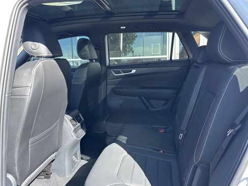 New 2026 Volkswagen Atlas Cross Sport SEL image 17