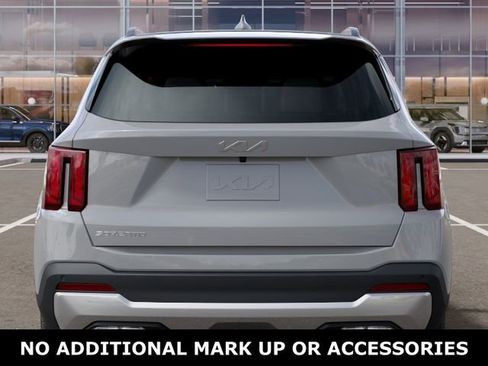 New 2026 Kia Sorento S image 13