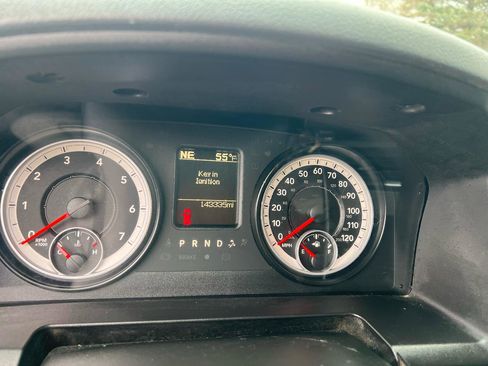 Used 2014 RAM 2500 SLT image 10