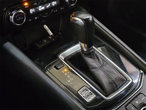 Used 2018 MAZDA CX-5 Touring image 30