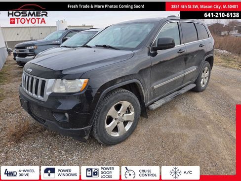 Used 2013 Jeep Grand Cherokee Laredo image 1