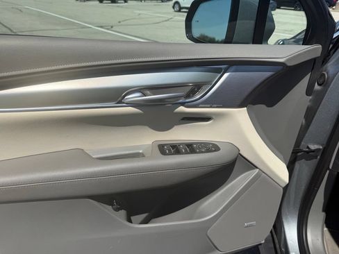 Certified 2024 Cadillac XT5 Premium Luxury w/ LPO, Floor Liner Package AWD/4WD image 24