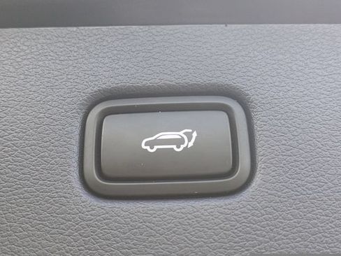 Used 2022 Hyundai Palisade Limited FWD image 15