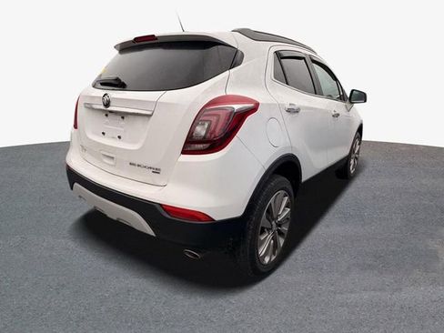 Used 2020 Buick Encore Preferred image 3