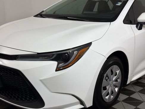 Used 2022 Toyota Corolla L FWD image 9