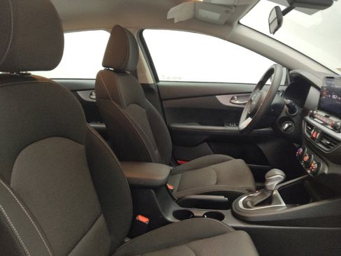 Used 2024 Kia Forte LXS image 21