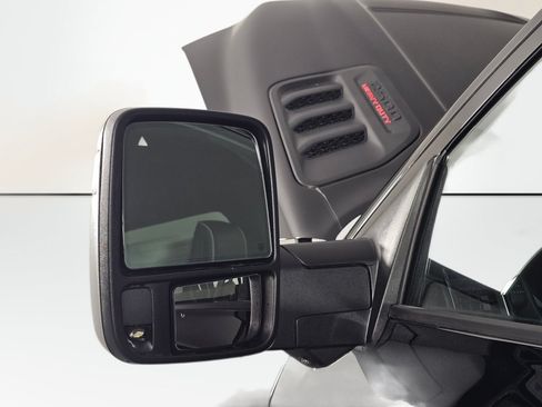 New 2026 RAM 2500 Laramie AWD/4WD image 14