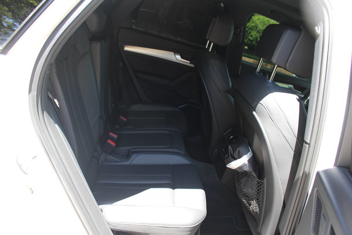Used 2018 Audi SQ5 Prestige w/ Prestige Package AWD/4WD image 17