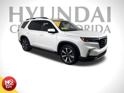 Used 2025 Honda Pilot Elite