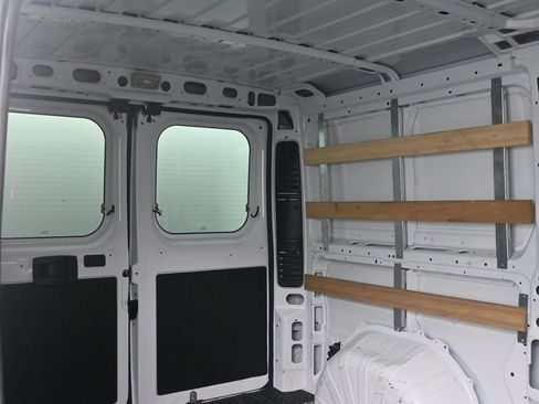 Used 2025 RAM ProMaster 2500 w/ U-Haul Equipment Group FWD image 23