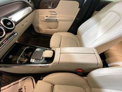 Used 2020 Mercedes-Benz GLB 250 4MATIC image 44