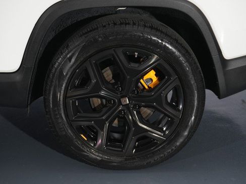 Used 2022 Rivian R1T Launch Edition image 27