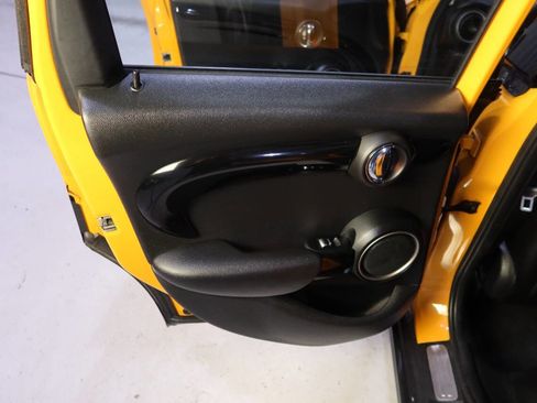 Used 2015 MINI Cooper S image 29