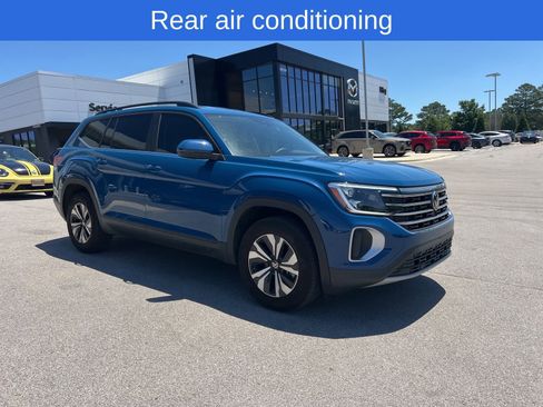 Used 2026 Volkswagen Atlas SE FWD image 3