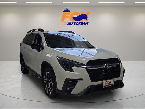 Used 2024 Subaru Ascent Limited w/ Technology Package AWD/4WD image 5