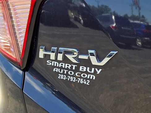 Used 2018 Honda HR-V LX image 30