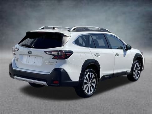 Used 2024 Subaru Outback Touring image 3