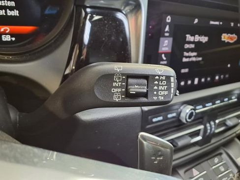 Used 2020 Porsche Macan AWD/4WD image 13
