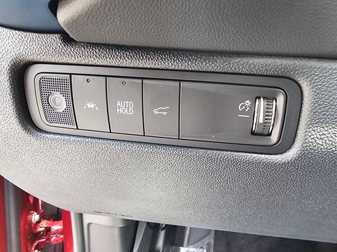 New 2026 Chevrolet Equinox EV LT FWD image 22
