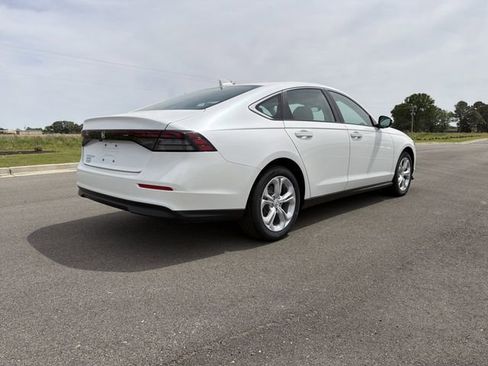 New 2026 Honda Accord LX image 5