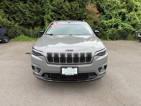 Used 2023 Jeep Cherokee Altitude Lux AWD/4WD image 2