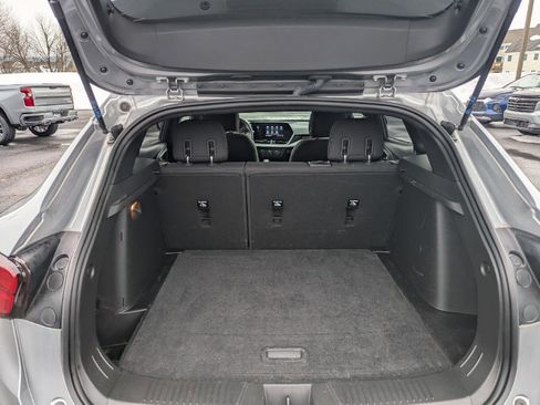 Certified 2024 Chevrolet Trax RS w/ Driver Confidence Package image 28