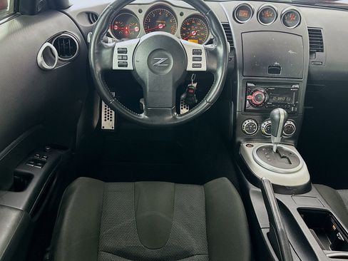 Used 2006 Nissan 350Z Enthusiast RWD image 23