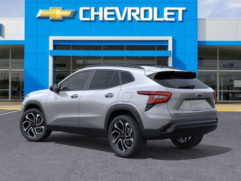 New 2026 Chevrolet Trax RS image 3