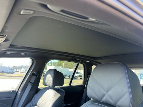 Used 2026 BMW X5 xDrive50e w/ M Sport Package image 18