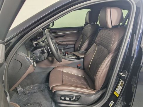 Used 2021 BMW 540i w/ Executive Package image 14