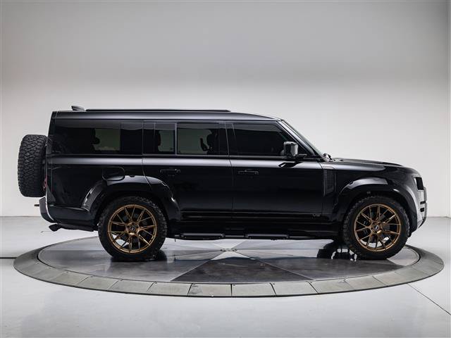 New 2026 Land Rover Defender 130 V8 AWD/4WD image 6