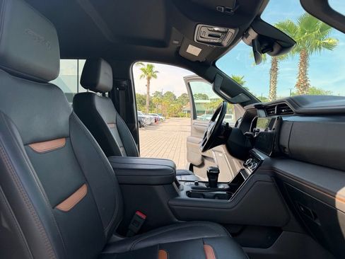 Used 2023 GMC Sierra 1500 AT4 w/ AT4 Preferred Package AWD/4WD image 21