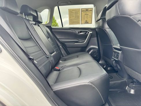 Used 2022 Toyota RAV4 XLE Premium AWD/4WD image 14