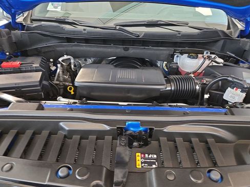 Used 2025 Chevrolet Silverado 1500 ZR2 w/ Technology Package image 33