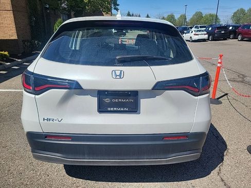 Used 2023 Honda HR-V LX image 10