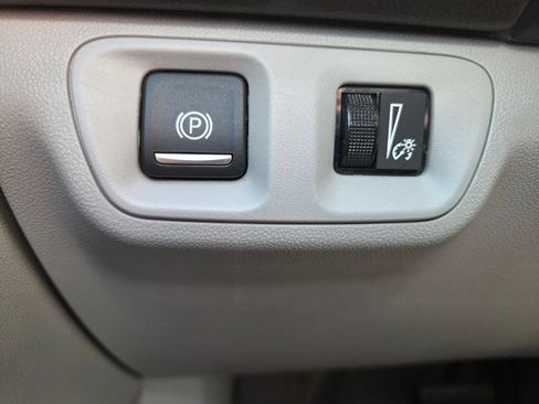Used 2018 GMC Acadia SLT FWD image 12