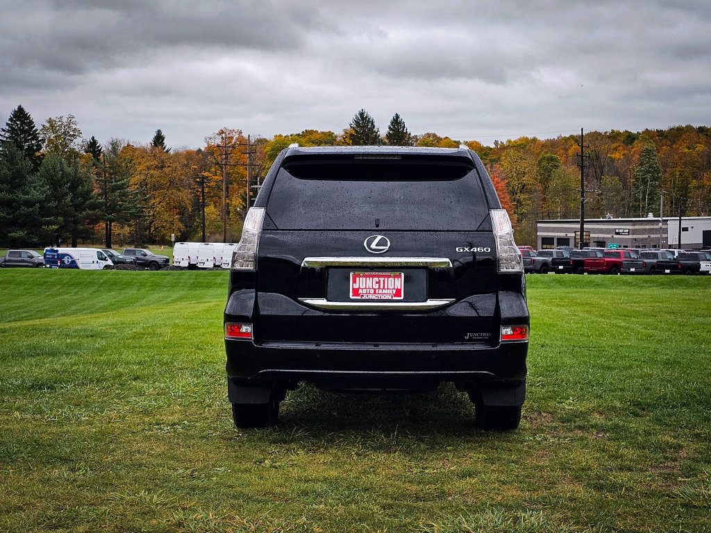 Used 2014 Lexus GX 460 w/ Premium Package AWD/4WD image 4