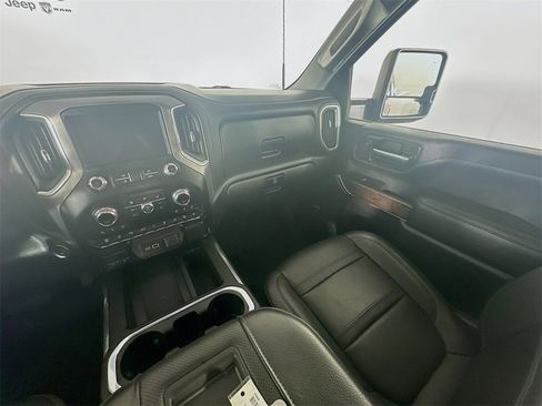 Used 2021 GMC Sierra 2500 Denali w/ Denali Ultimate Package image 11