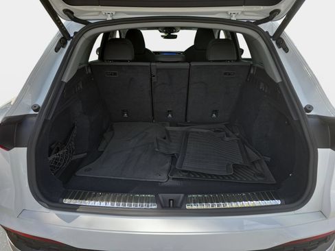 Certified 2025 Audi Q5 Premium w/ Premium Plus AWD/4WD image 11