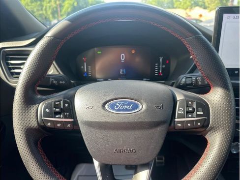 Used 2023 Ford Escape ST-Line Select w/ Tech Pack #1 AWD/4WD image 16