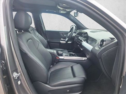 Used 2022 Mercedes-Benz GLB 250 image 19